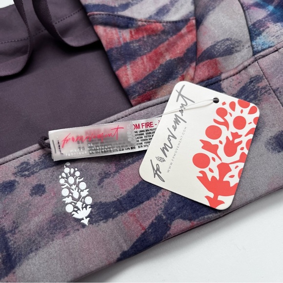 FP Movement Beat The Heat Sports Bra Tiger Combo Purple Reversible Size XS - Picture 6 of 6